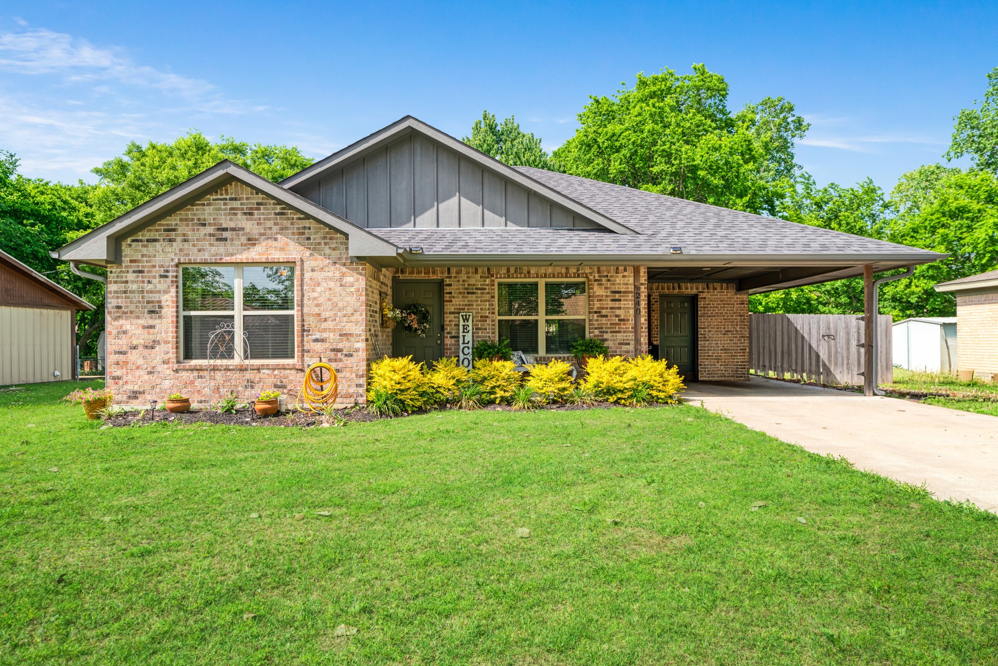 240 Elizabeth Lane Blossom TX 75416