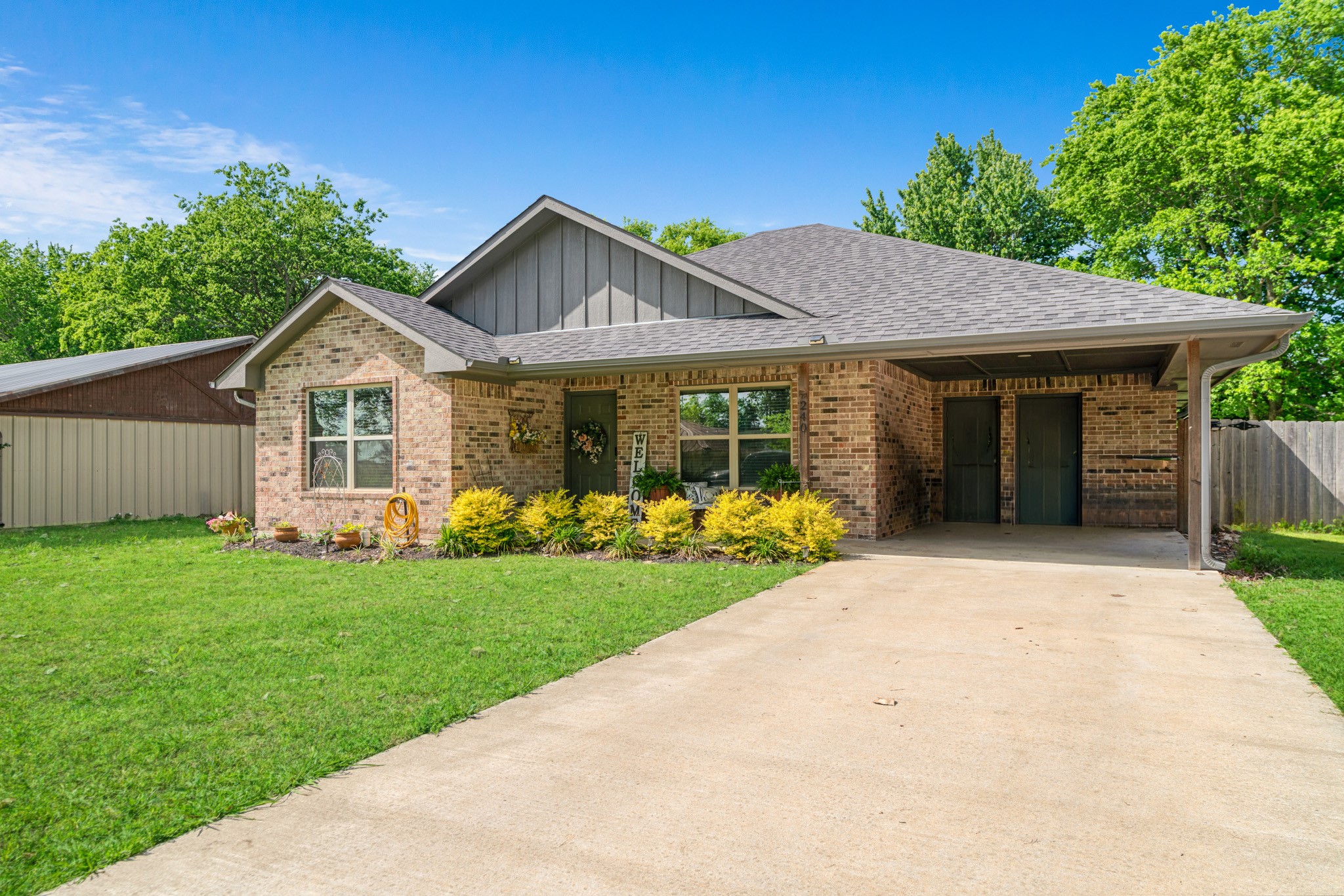 240 Elizabeth Lane Blossom TX 75416
