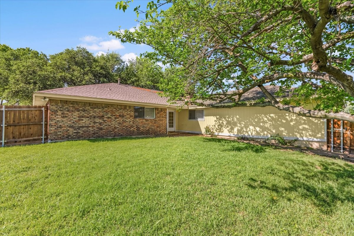 2301 Claridge Circle Plano TX 75075