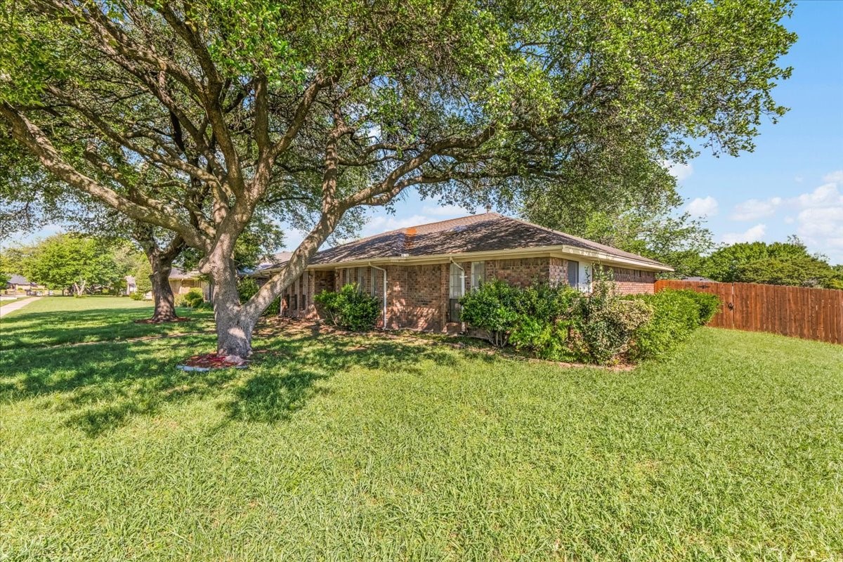 2301 Claridge Circle Plano TX 75075