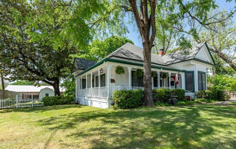 701 N Johnson Street Mineola TX 75773