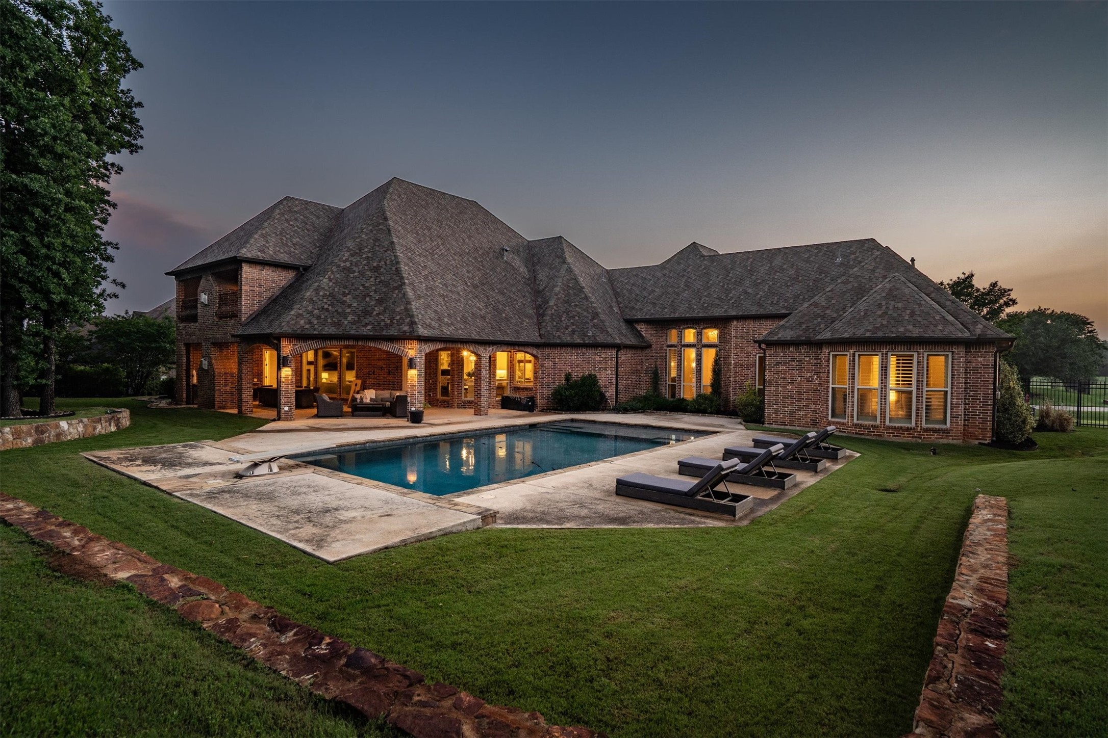5 Victory Lane Double Oak TX 75077