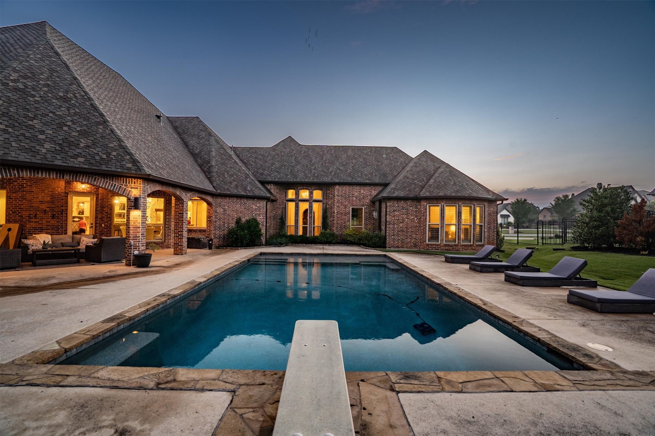 5 Victory Lane Double Oak TX 75077