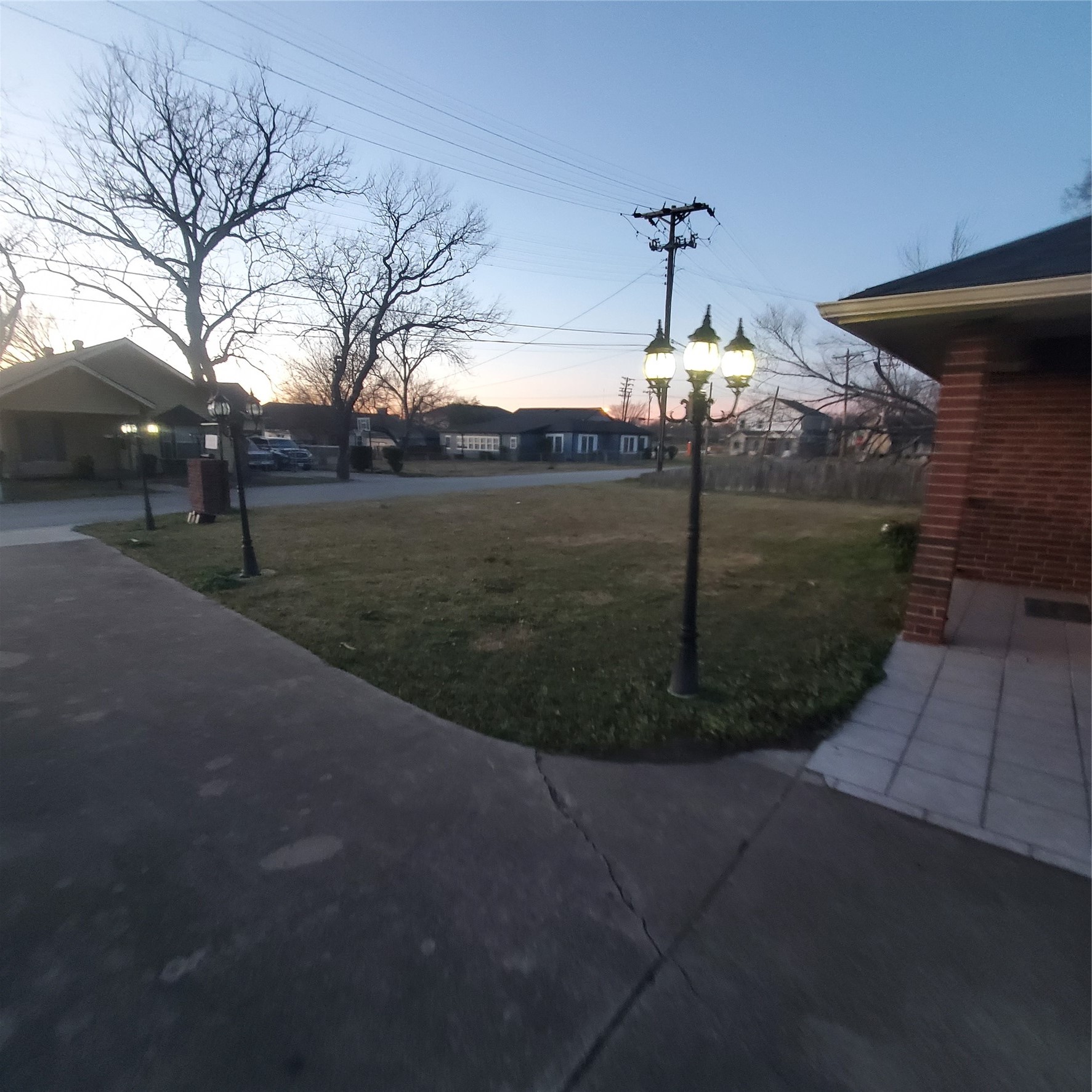 2517 Utilis Street Greenville TX 75401