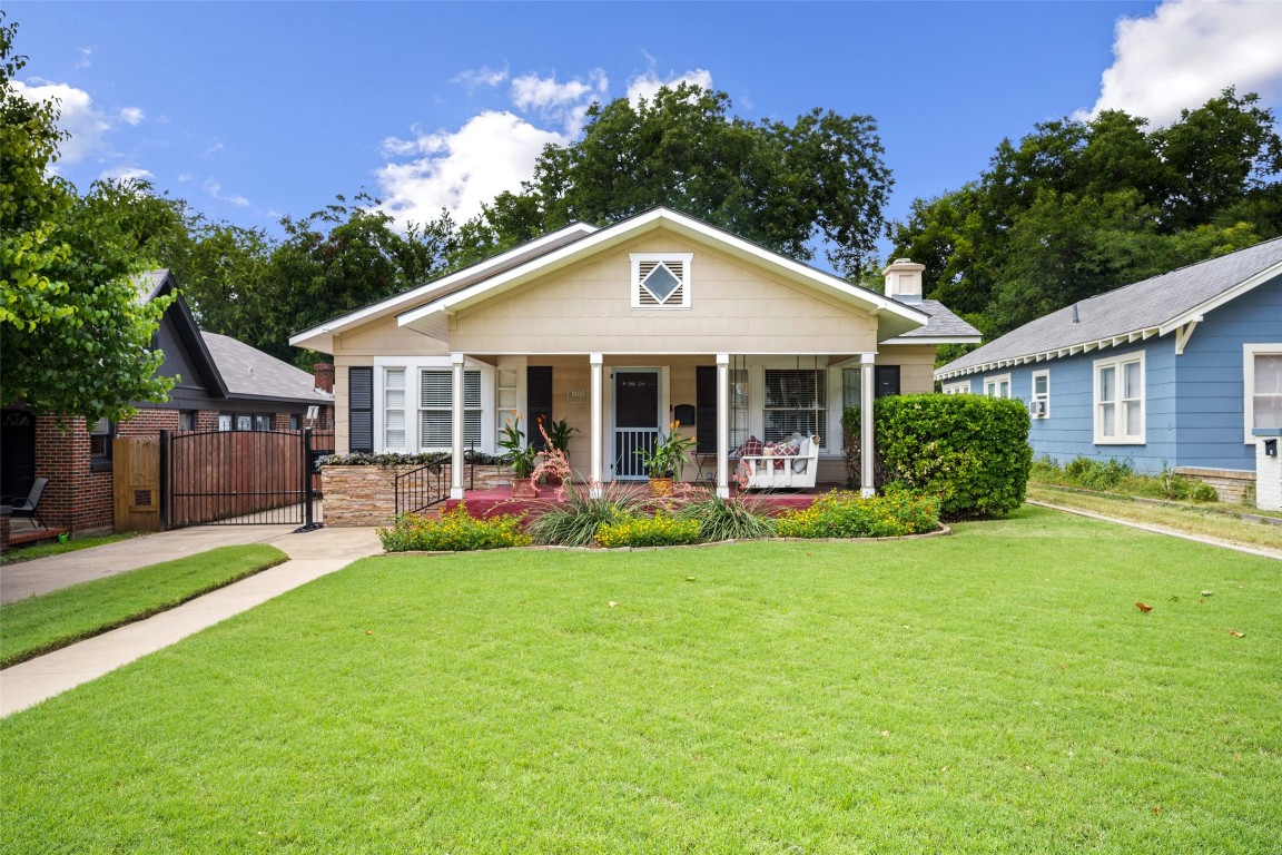 1800 Clover Lane Fort Worth TX 76107