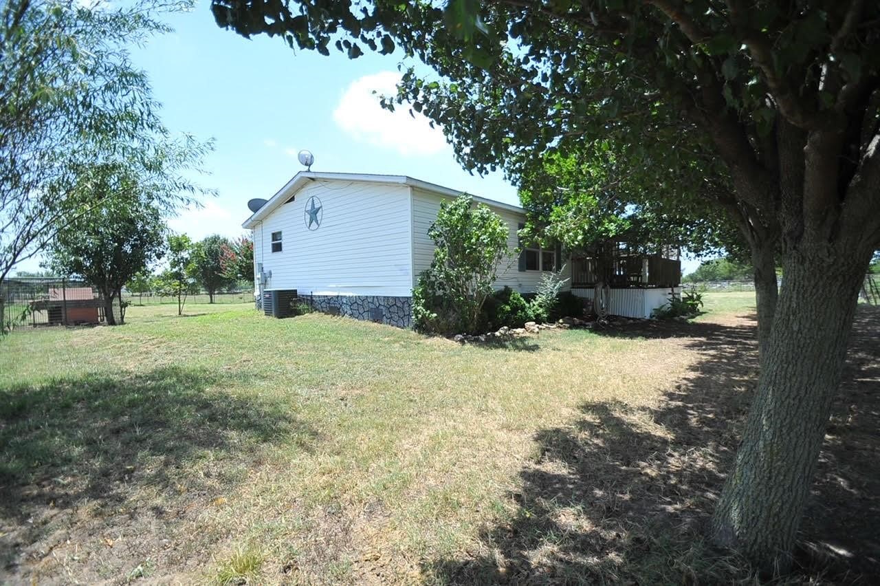 806 N Fm 1752 Savoy TX 75479