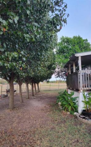 806 N Fm 1752 Savoy TX 75479