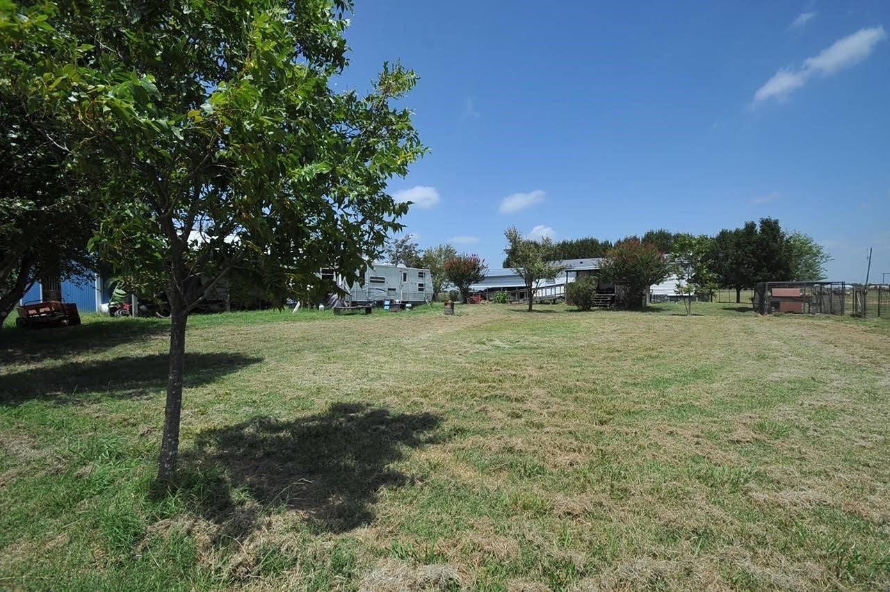 806 N Fm 1752 Savoy TX 75479