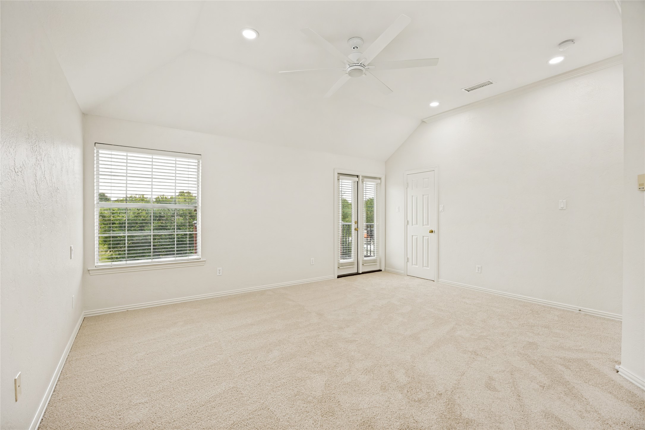 316 Riverwalk Lane Irving TX 75063