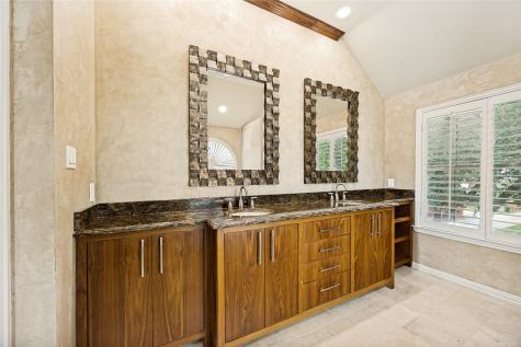 316 Riverwalk Lane Irving TX 75063