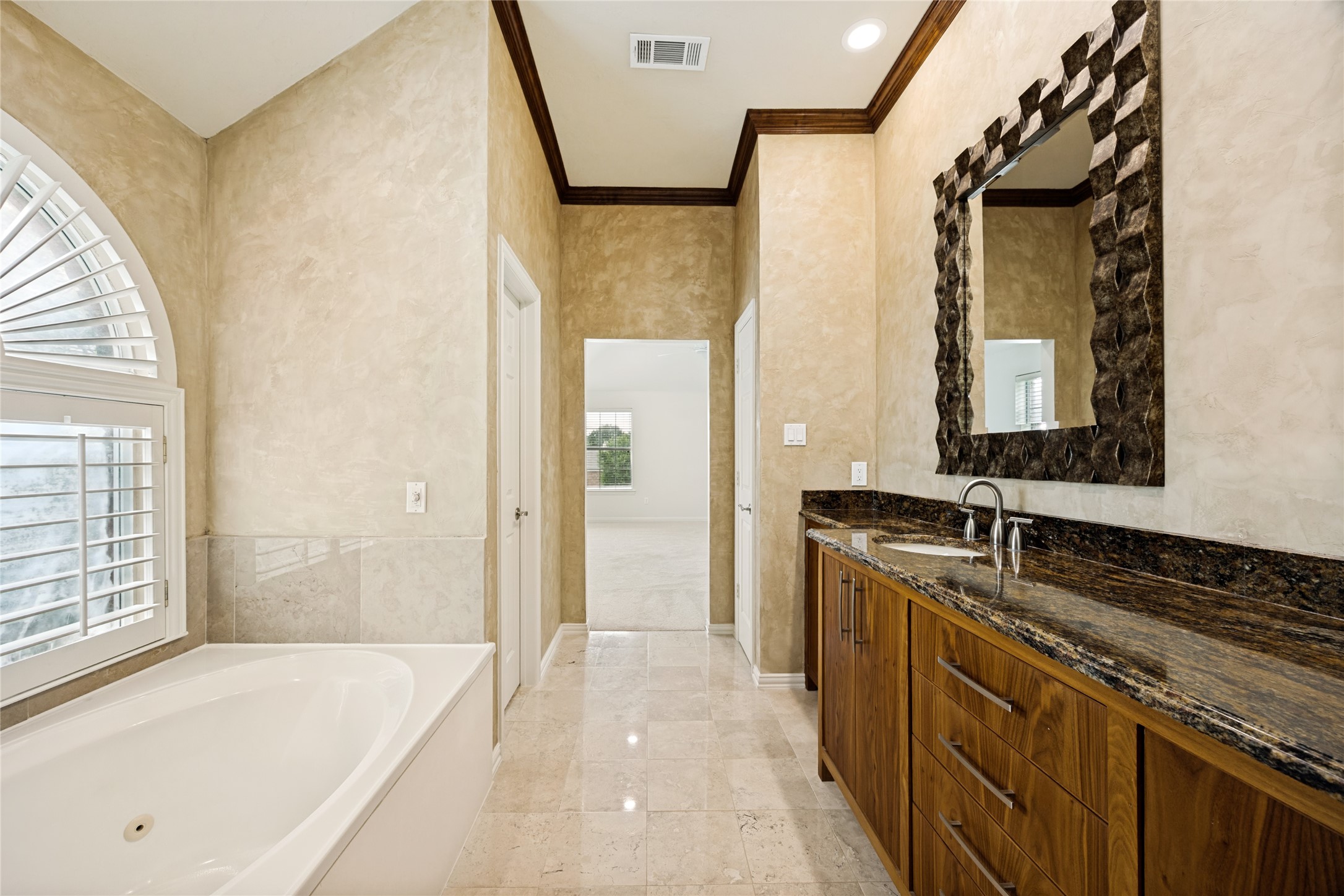 316 Riverwalk Lane Irving TX 75063