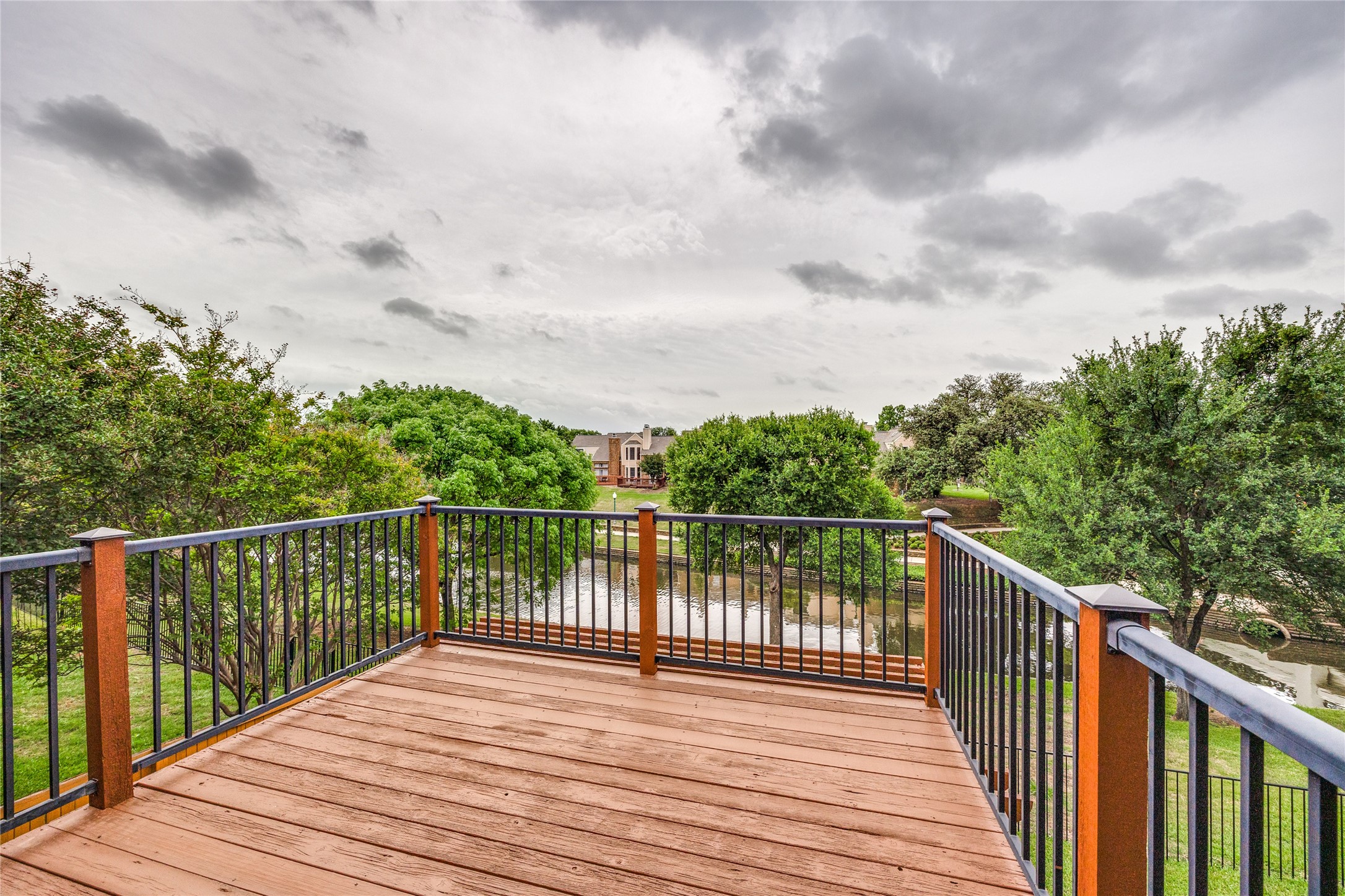316 Riverwalk Lane Irving TX 75063