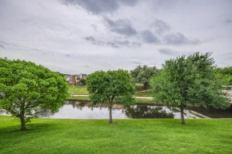 316 Riverwalk Lane Irving TX 75063