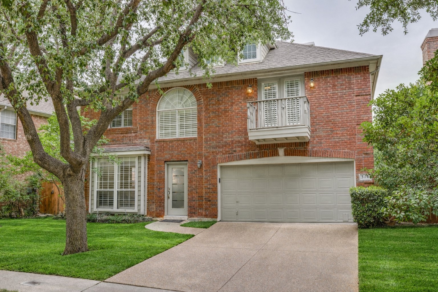 316 Riverwalk Lane Irving TX 75063