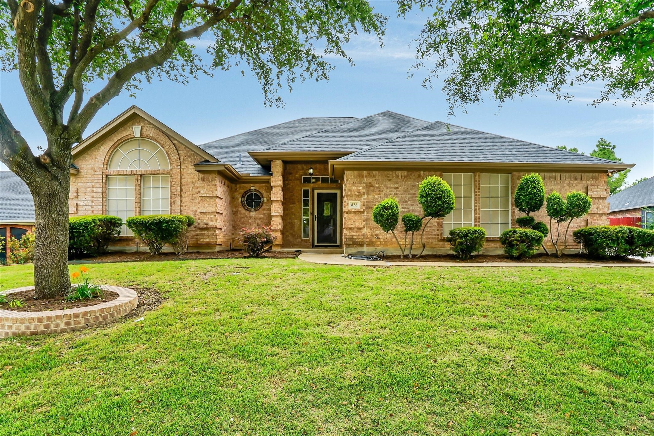 428 Shelby Drive Burleson TX 76028