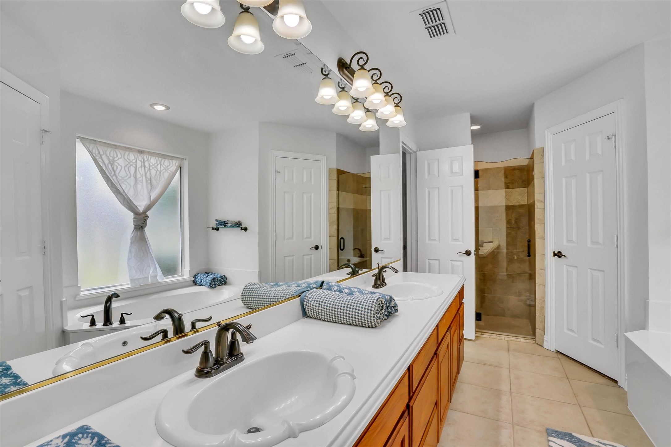 428 Shelby Drive Burleson TX 76028
