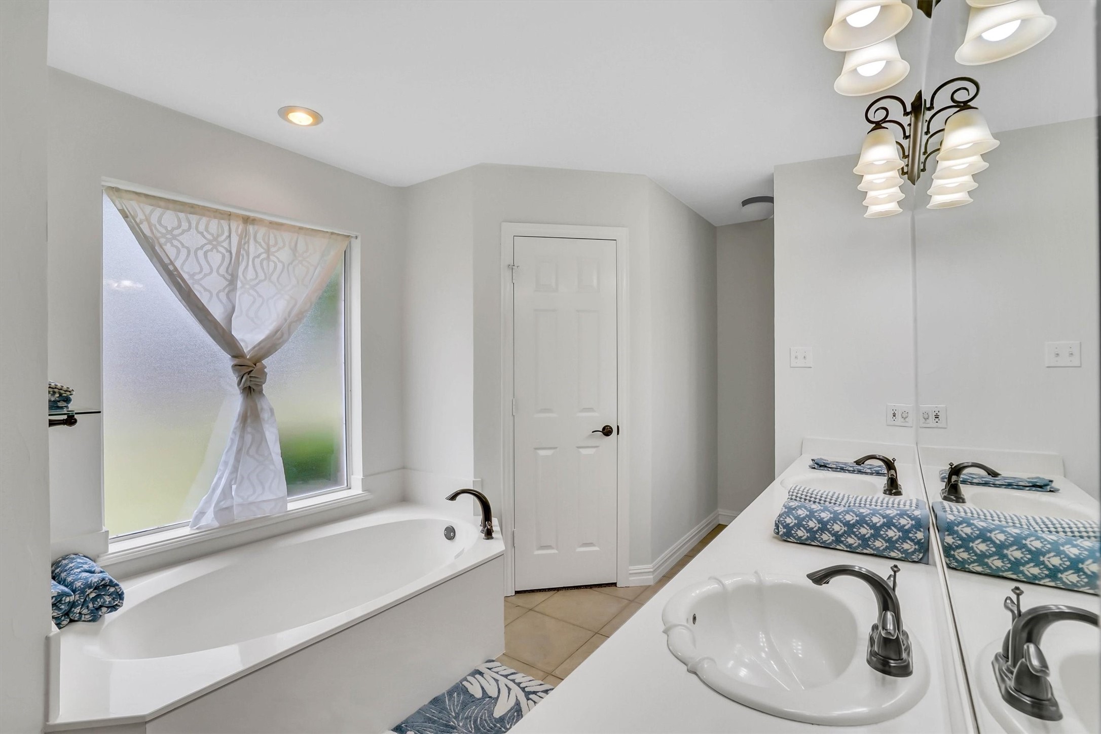 428 Shelby Drive Burleson TX 76028