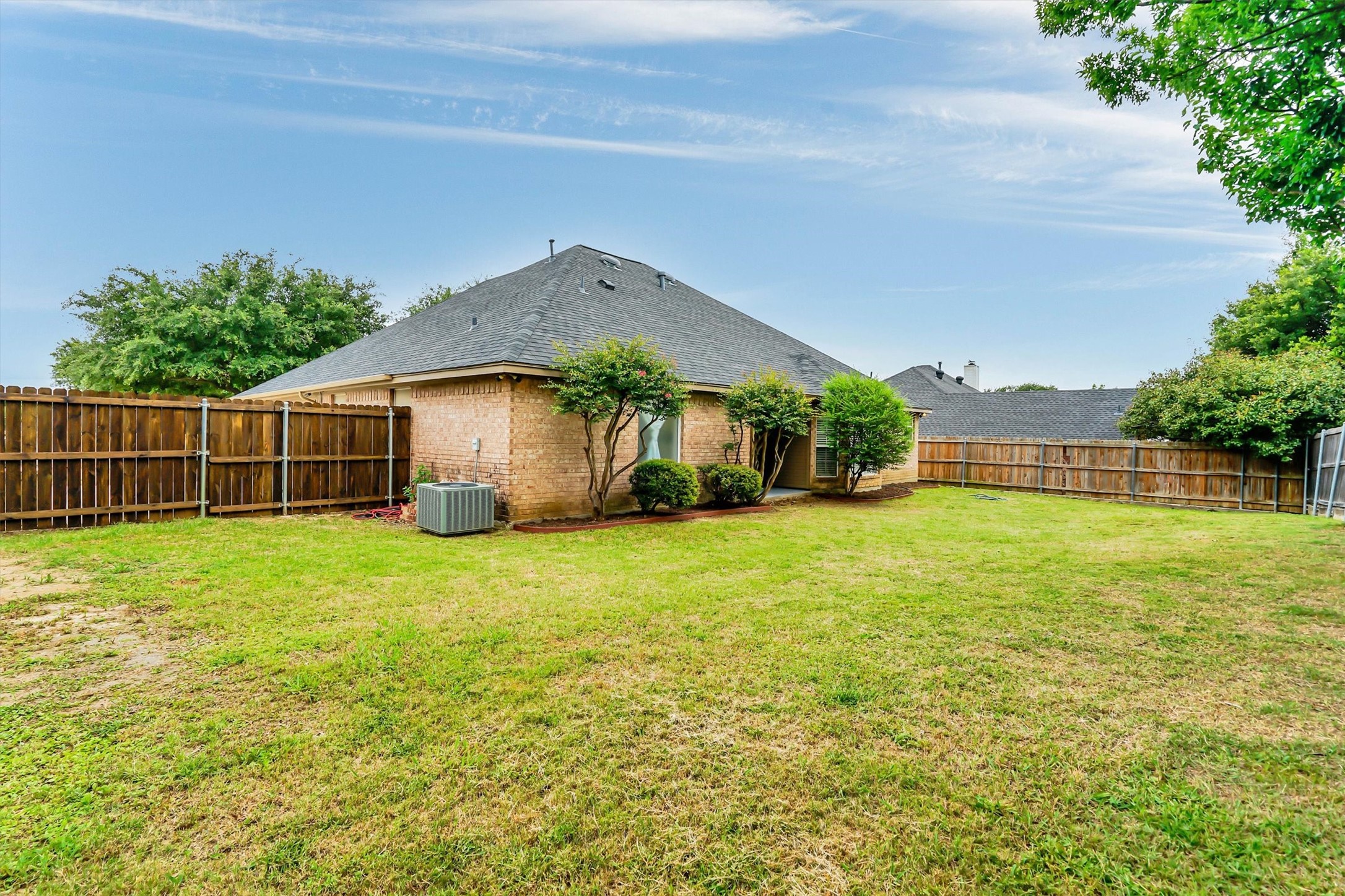 428 Shelby Drive Burleson TX 76028