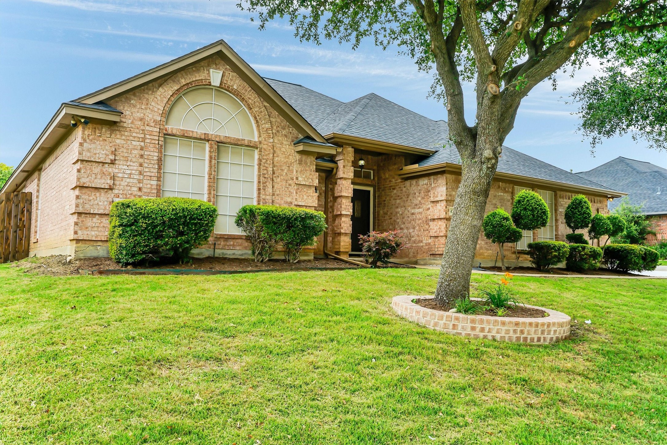 428 Shelby Drive Burleson TX 76028
