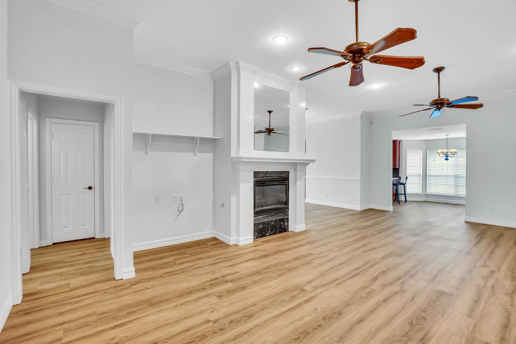 428 Shelby Drive Burleson TX 76028