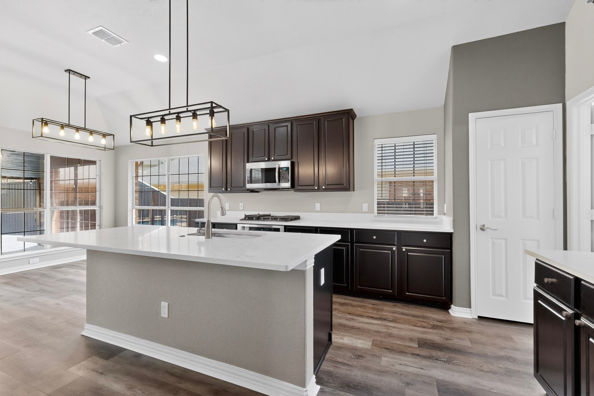 5915 Fieldcrest Lane Sachse TX 75048