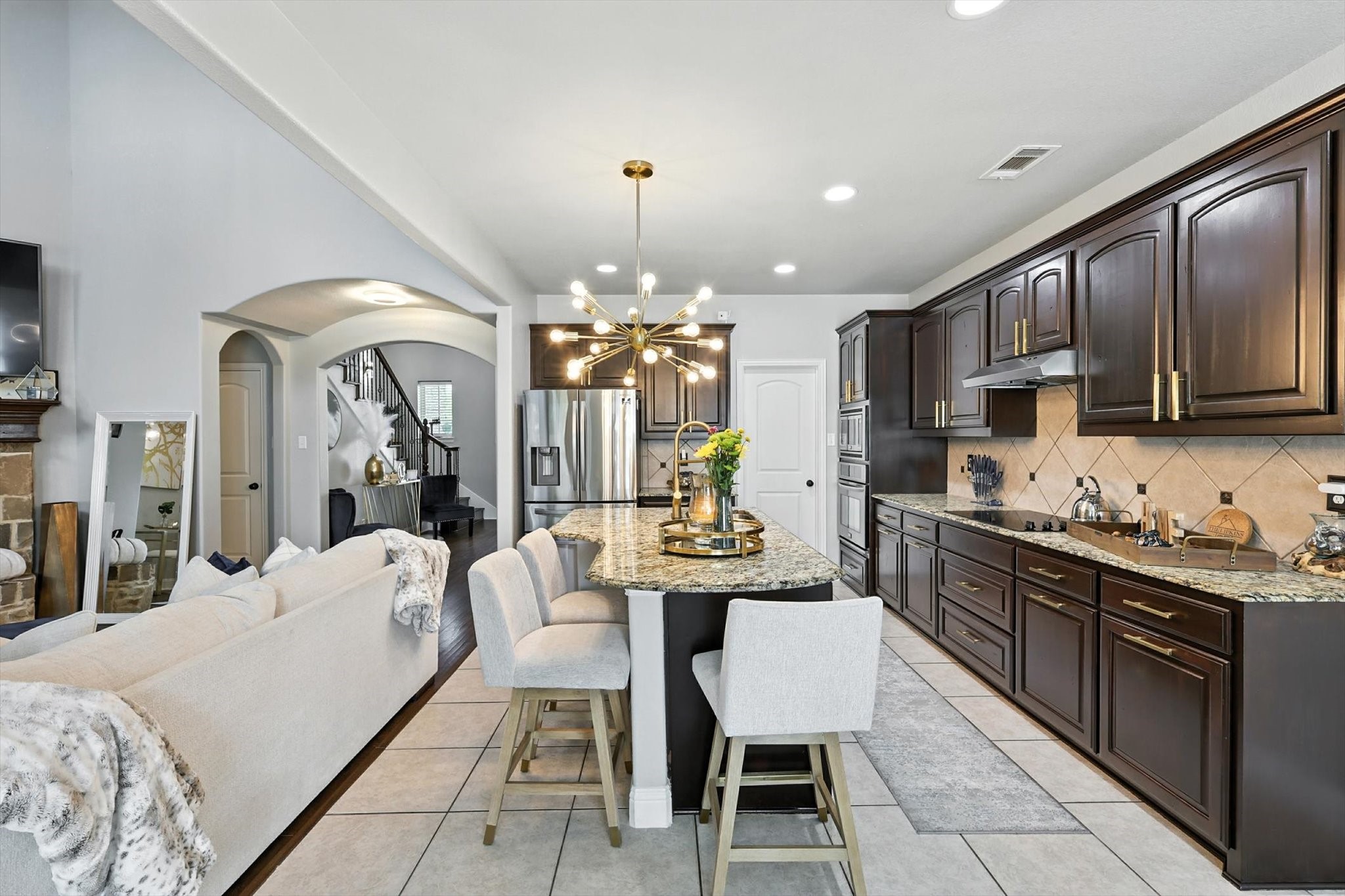 337 Pecos Drive Burleson TX 76028