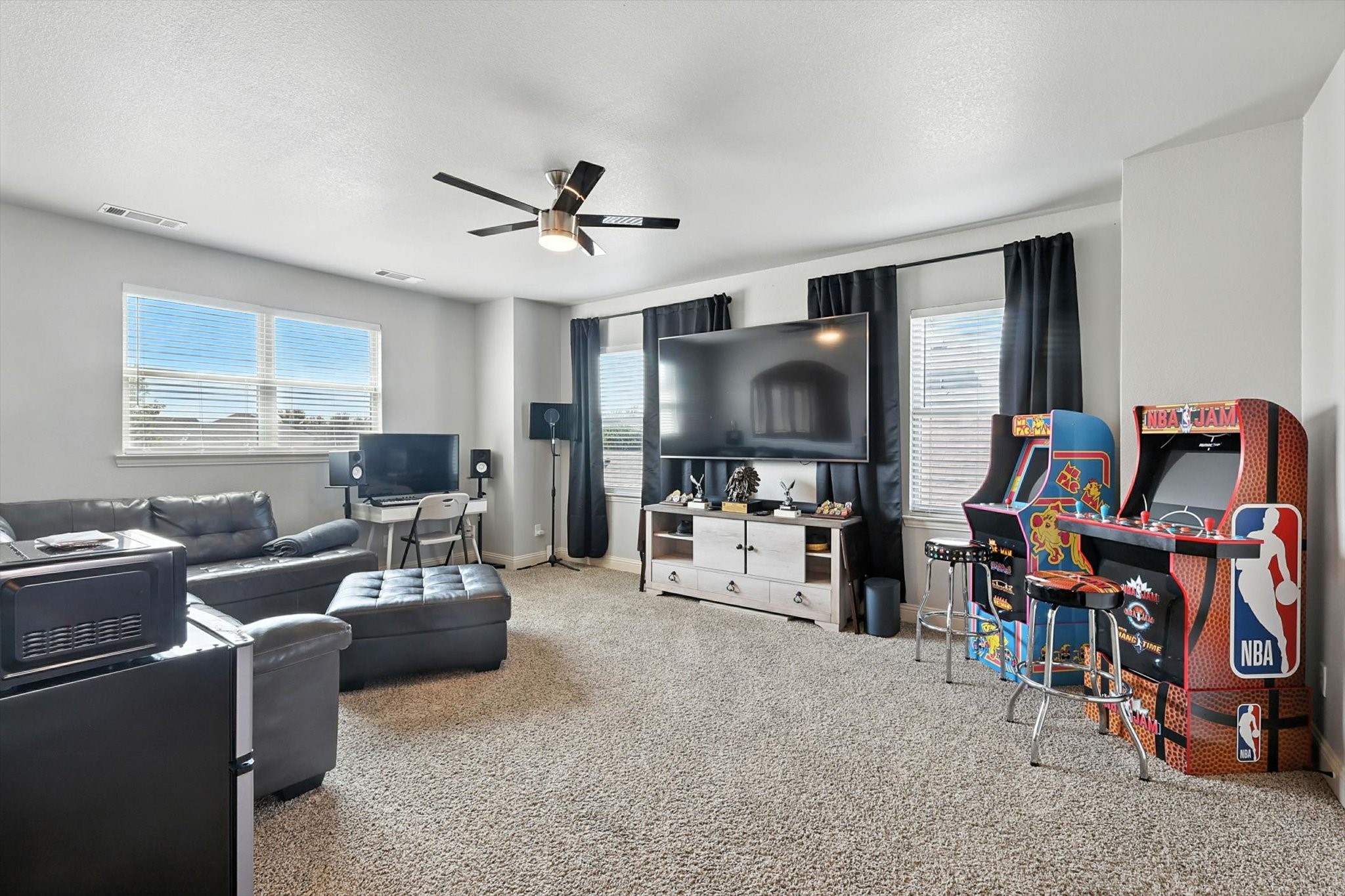 337 Pecos Drive Burleson TX 76028