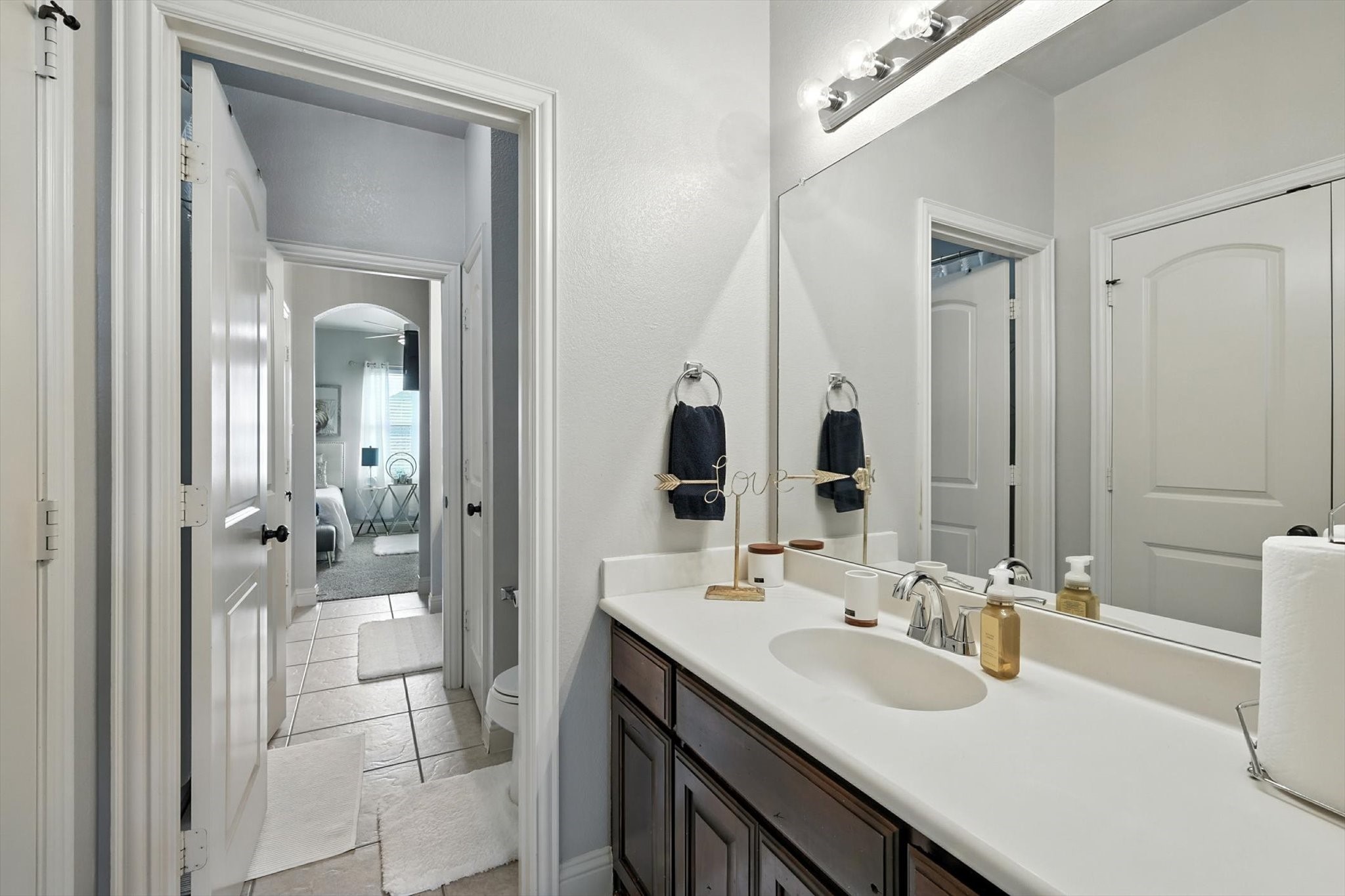 337 Pecos Drive Burleson TX 76028