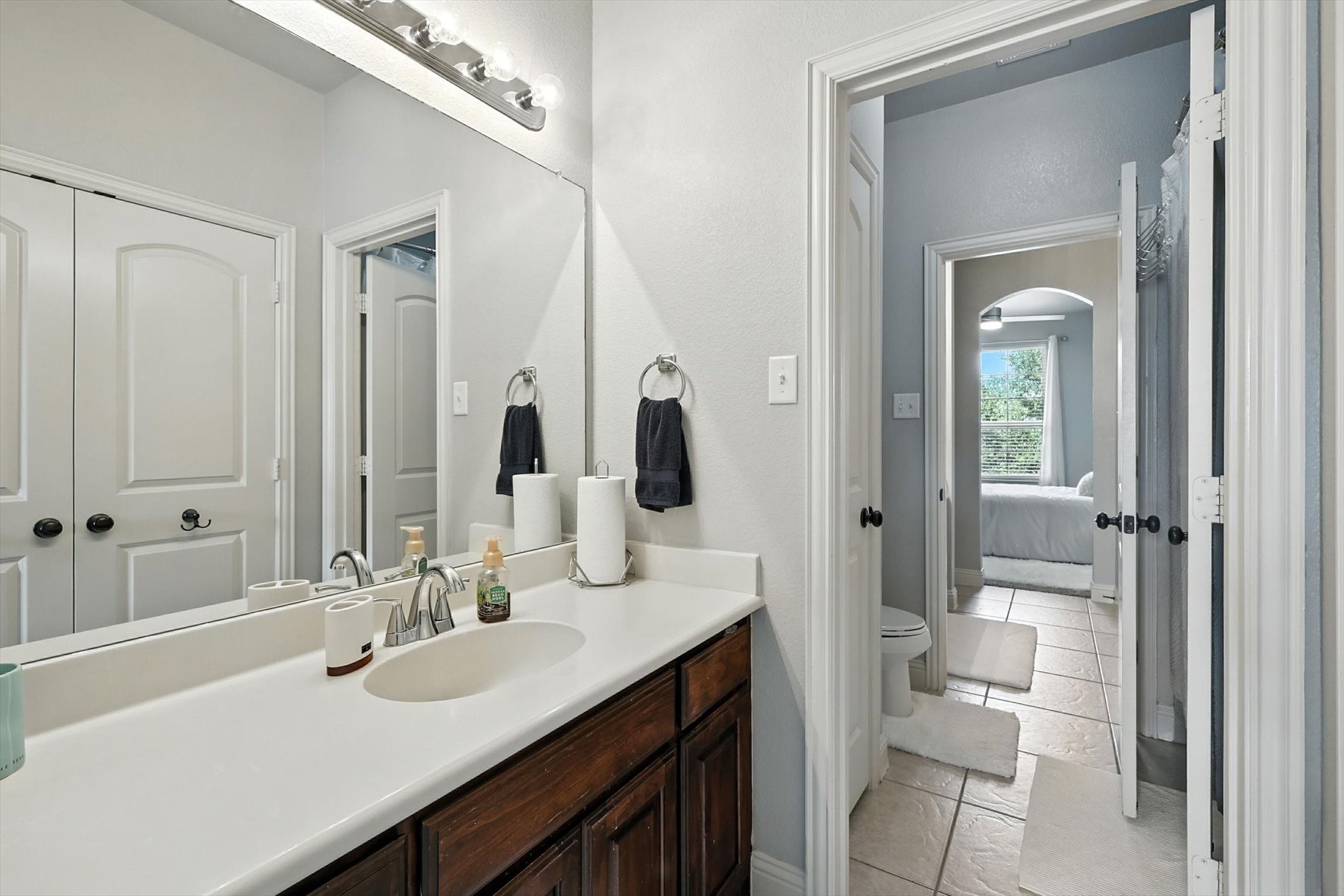 337 Pecos Drive Burleson TX 76028