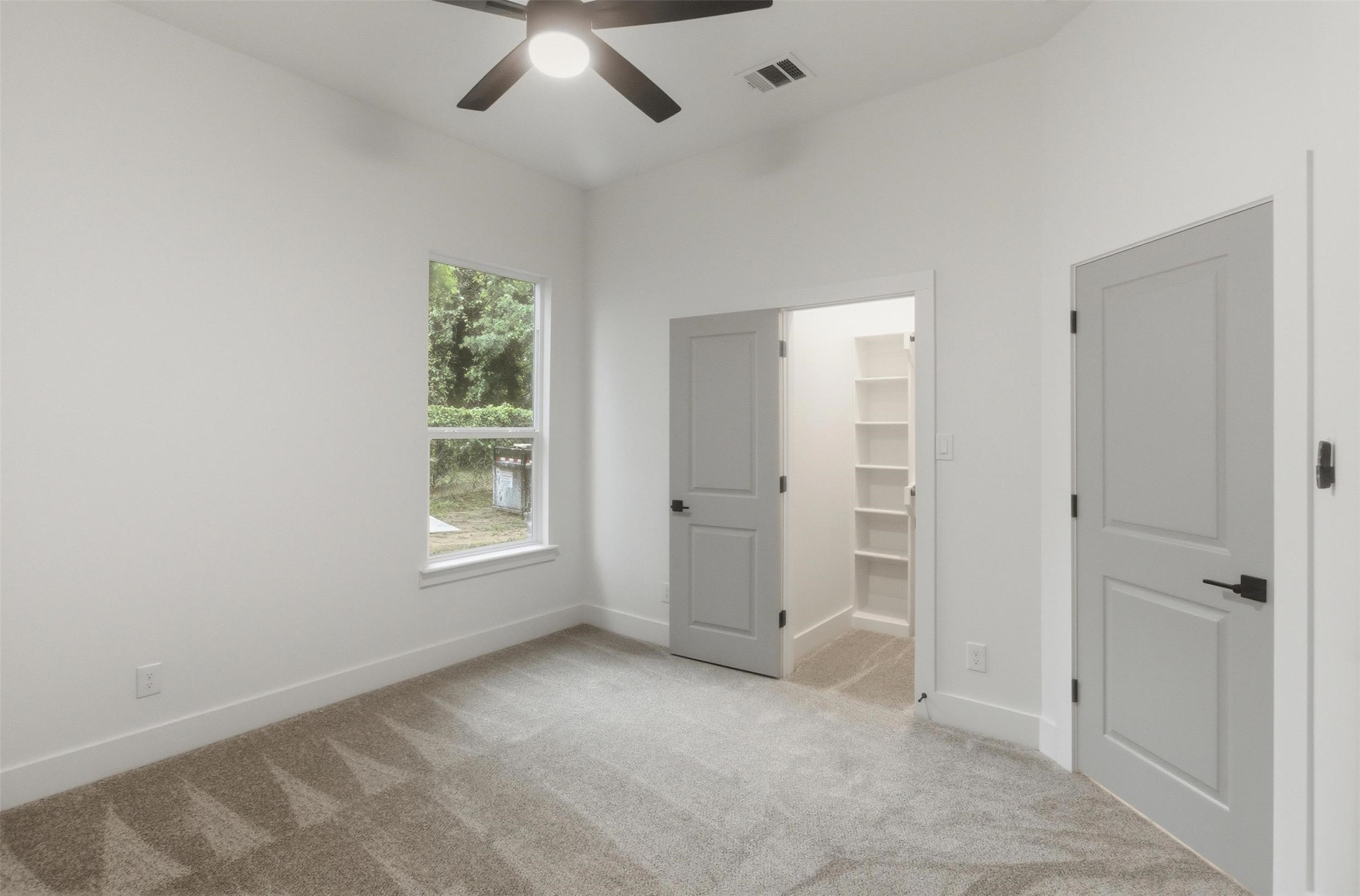 713 Club Oak Drive River Oaks TX 76114