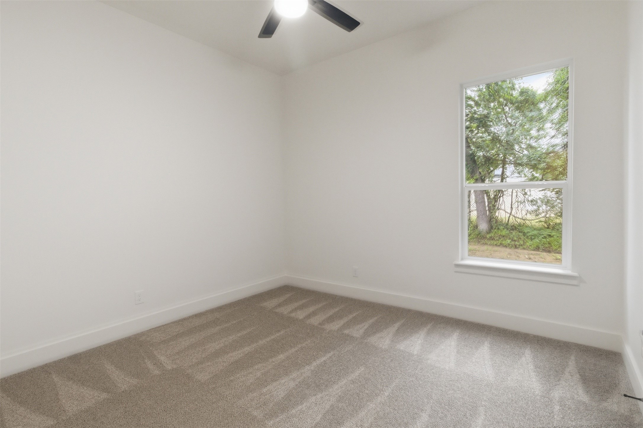 713 Club Oak Drive River Oaks TX 76114