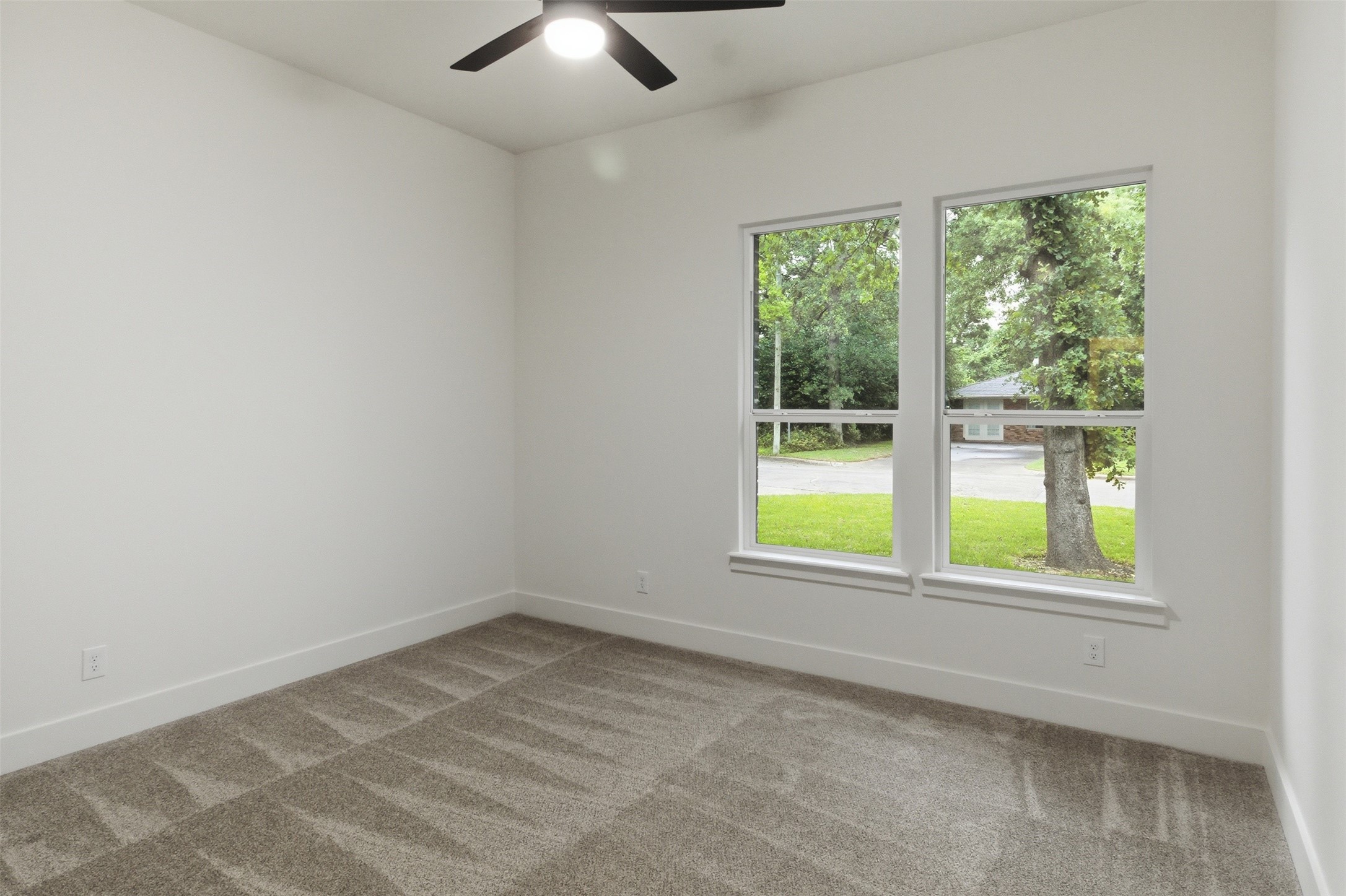 713 Club Oak Drive River Oaks TX 76114