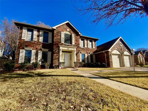 155 Summit Court Grand Prairie TX 75052