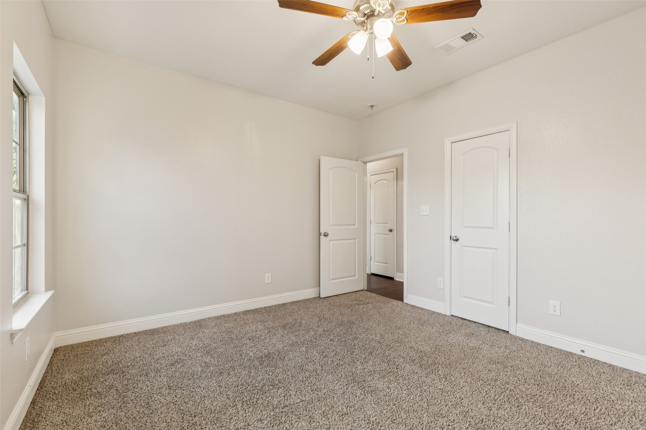 4824 Sunshine Drive Fort Worth TX 76105