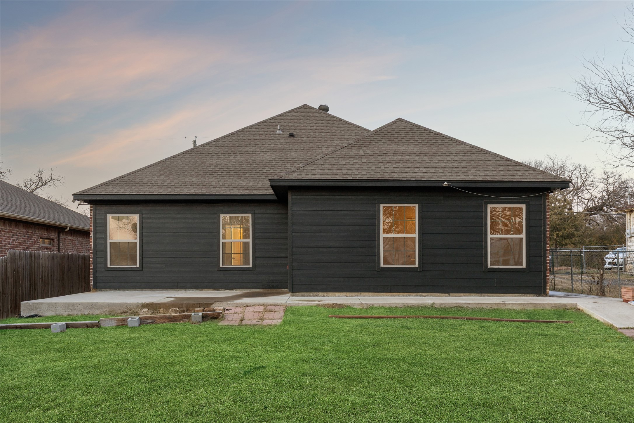 4824 Sunshine Drive Fort Worth TX 76105