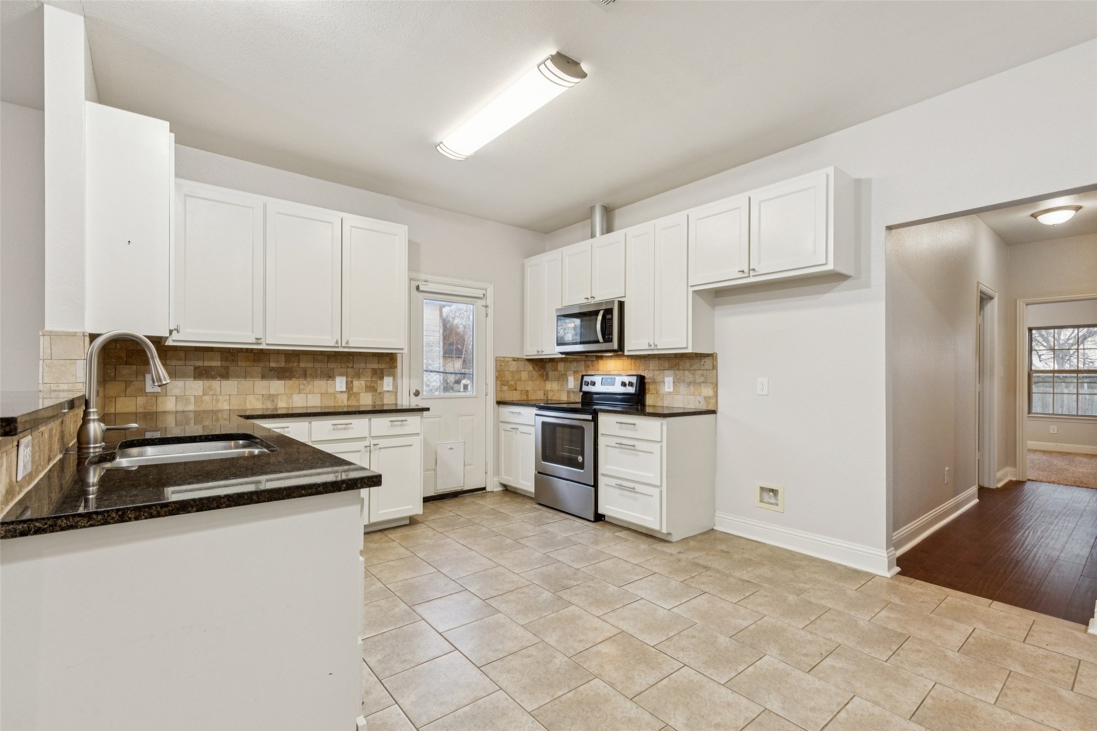 4824 Sunshine Drive Fort Worth TX 76105