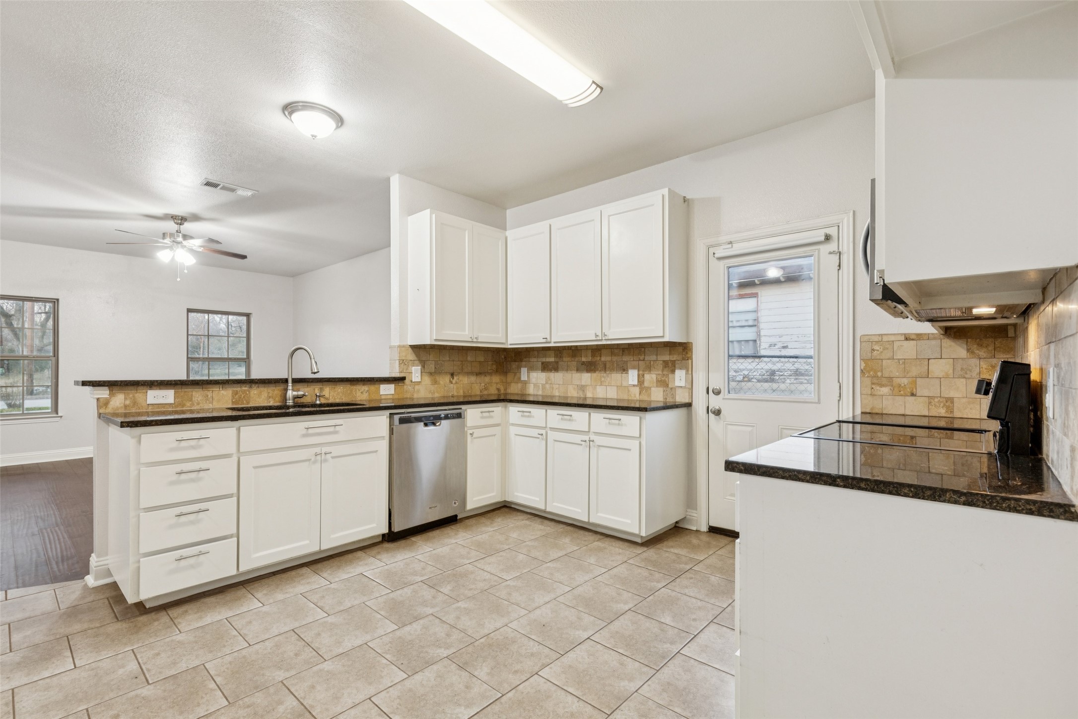 4824 Sunshine Drive Fort Worth TX 76105