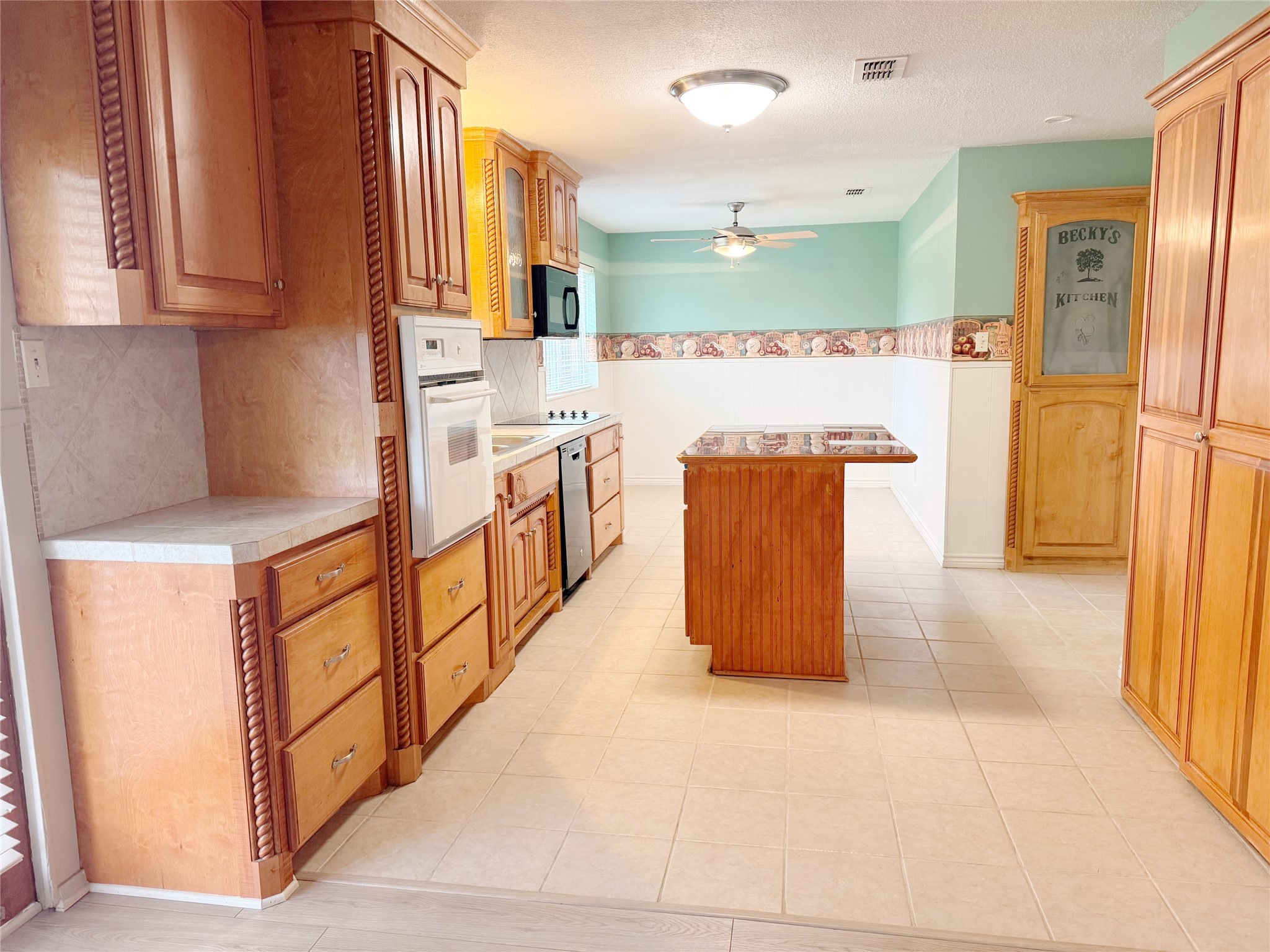 4317 Keeter Drive North Richland Hills TX 76180
