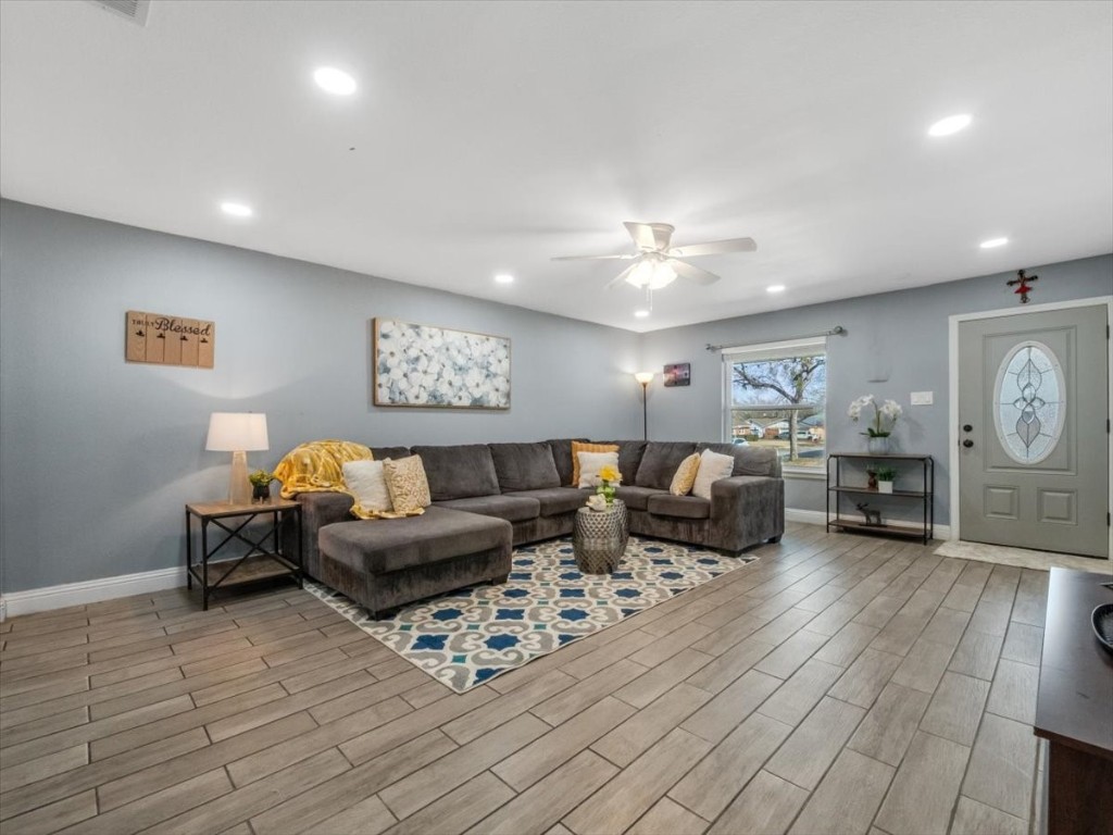 1716 Holt Street Fort Worth TX 76103