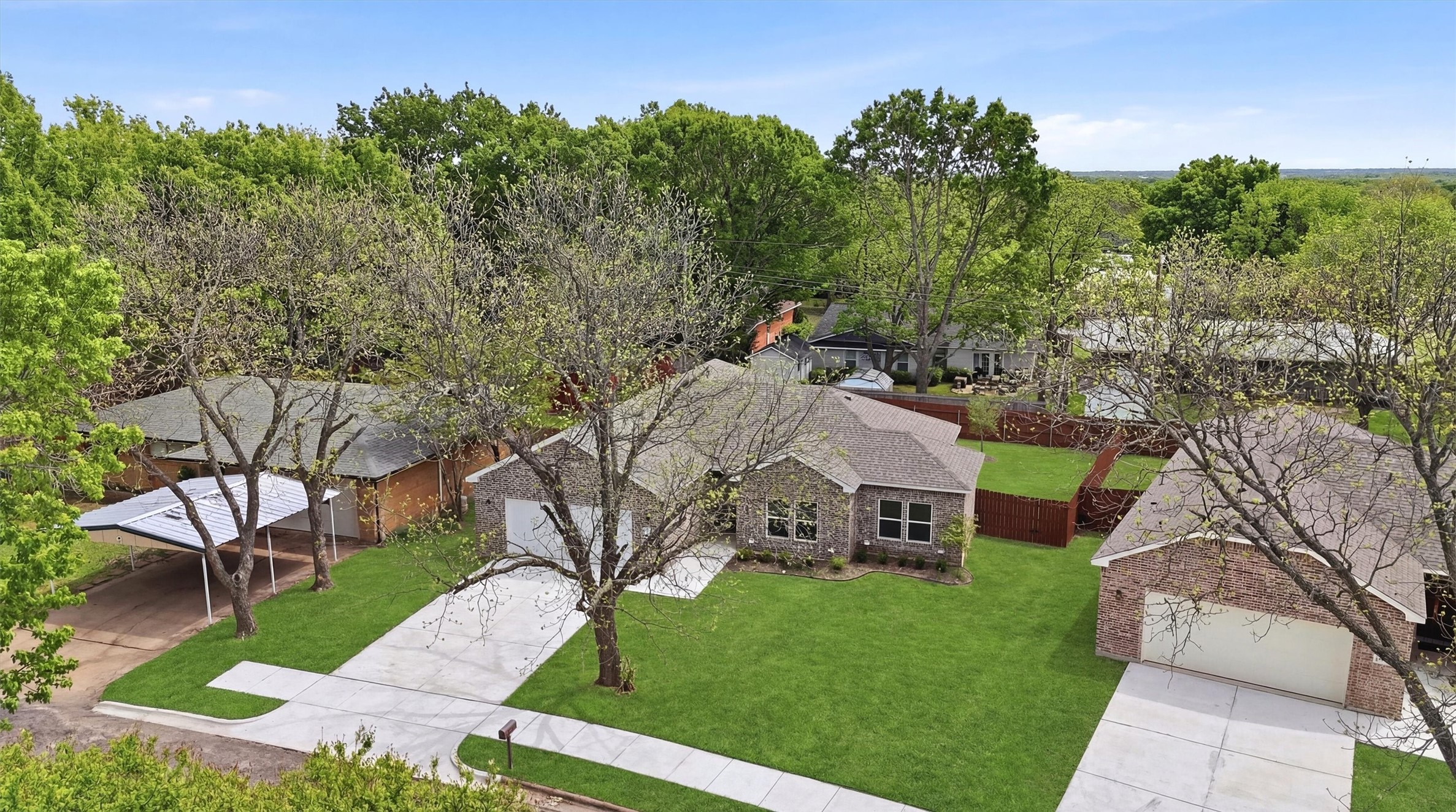 1015 Holiday Sherman TX 75090