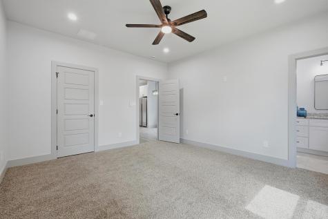 1015 Holiday Sherman TX 75090