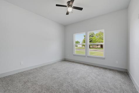 1015 Holiday Sherman TX 75090