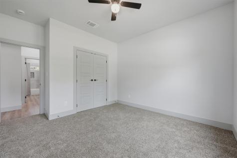 1015 Holiday Sherman TX 75090