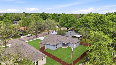 1015 Holiday Sherman TX 75090