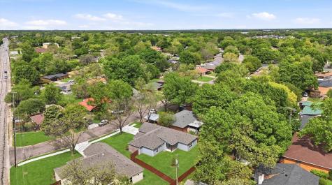 1015 Holiday Sherman TX 75090