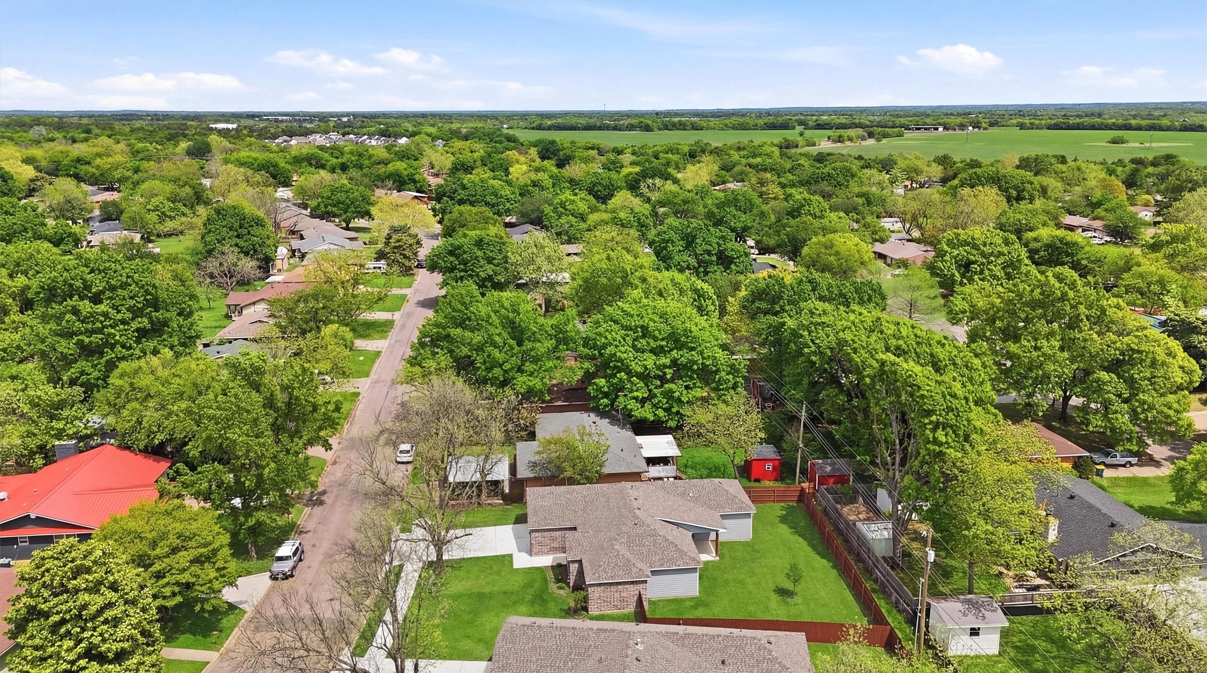 1015 Holiday Sherman TX 75090