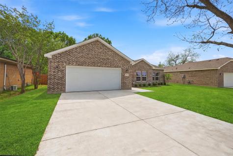 1015 Holiday Sherman TX 75090