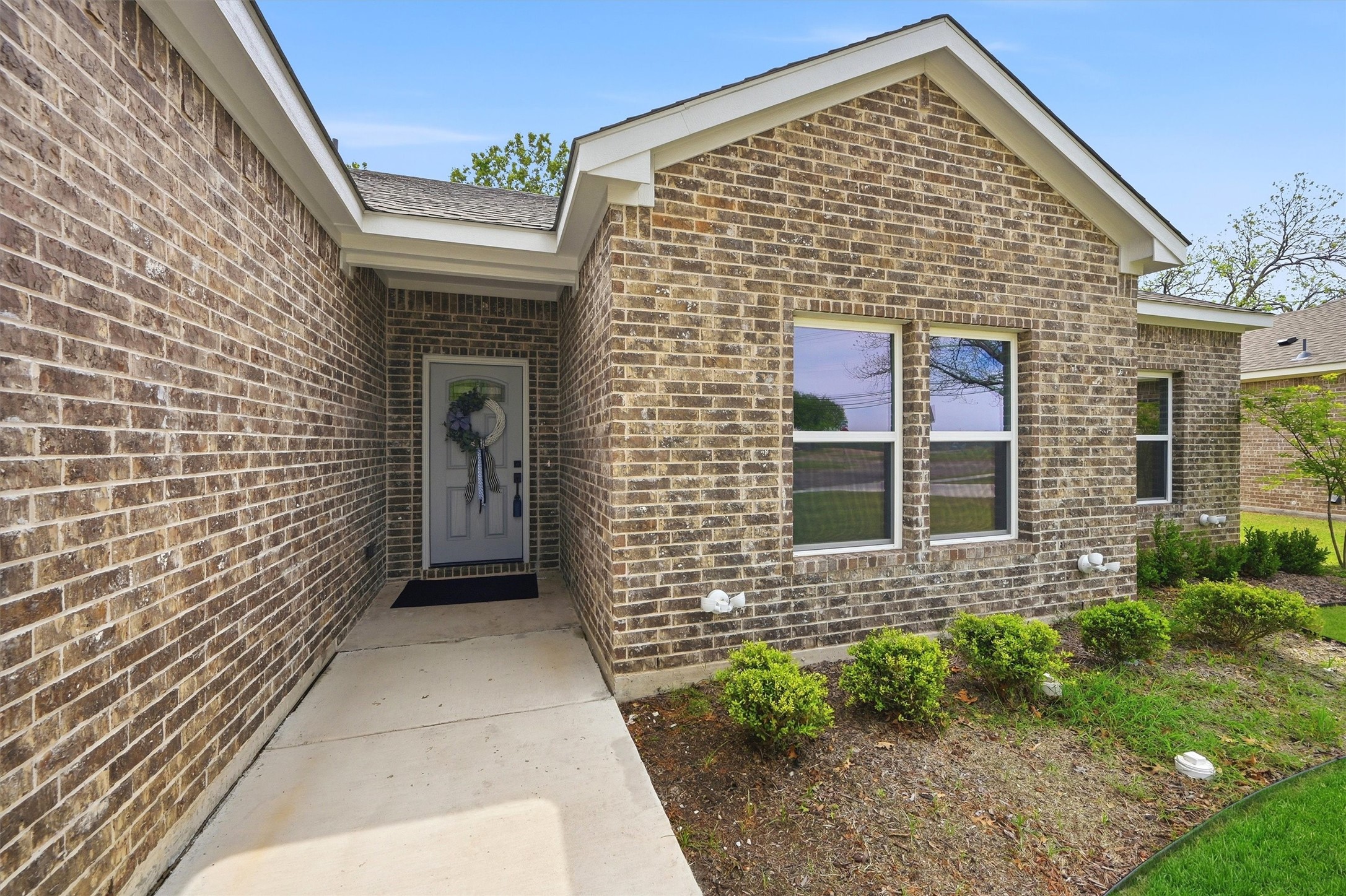 1015 Holiday Sherman TX 75090