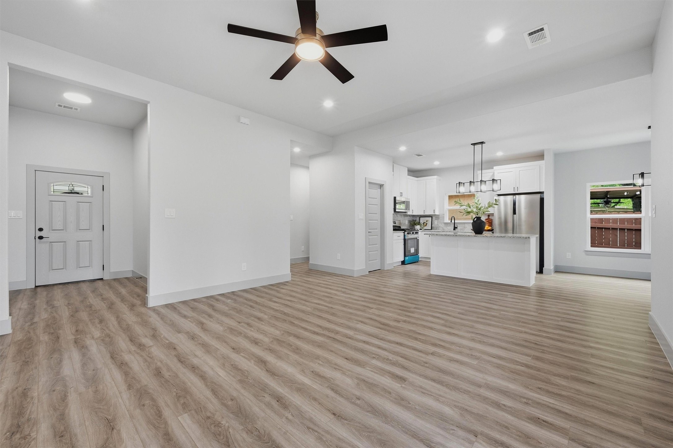 1015 Holiday Sherman TX 75090