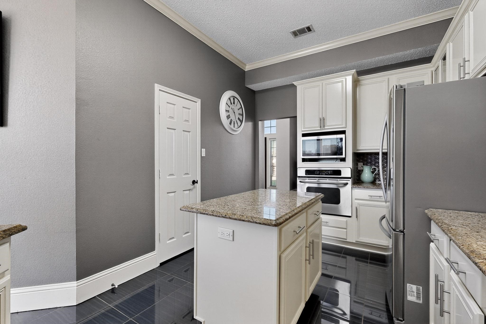 1271 Lone Star Boulevard Talty TX 75160